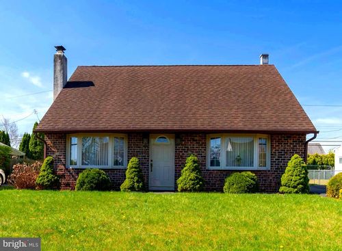 2824 Nature Road, PHILADELPHIA, PA, 19154 | Card Image