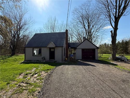 452 Niles Cortland Rd Se, Warren, OH, 44484-2431 | Card Image