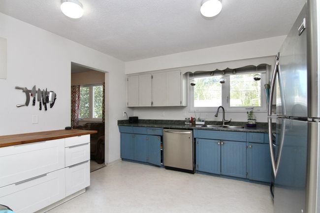 7568 Lee Street, House other with 4 bedrooms, 1 bathrooms and 6 parking in Mission BC | Image 3