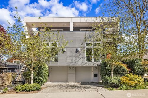 3446 B 22nd Ave W, Seattle, WA, 98199-2309 | Card Image