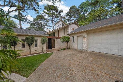 16532 Indian Ridge Dr, Bullard, TX, 75757-8808 | Card Image