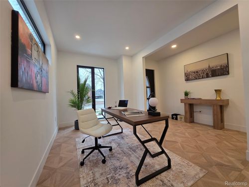 1833 N Washington Ave, Royal Oak, MI, 48073-4158 | Card Image