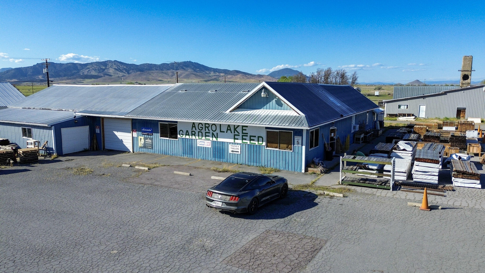 451 N 11Th St, Montague, CA 96064