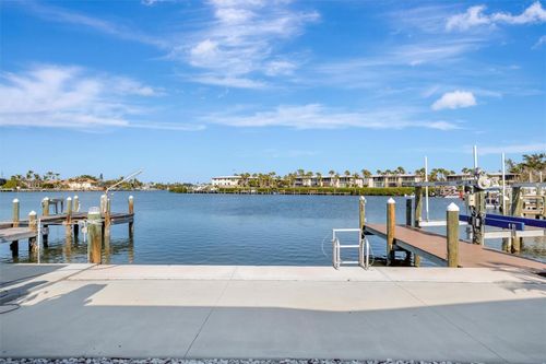 15 Seaside Ct, HOLMES BEACH, FL, 34217-1545 | Card Image