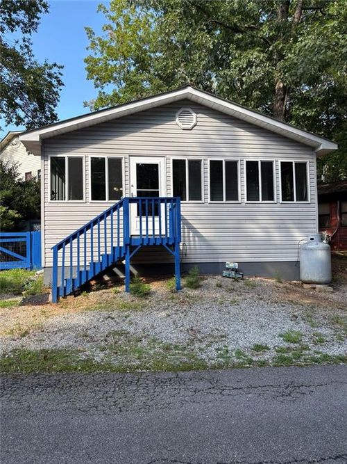 61 Rocky Ln, Cleveland, GA, 30528-0921 | Card Image