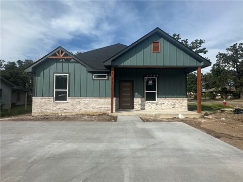 2903 Alabama St, Bryan, TX, 77803-1062 | Card Image