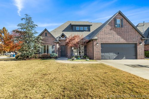 16702 49th Pl, Tulsa, OK, 74134-7189 | Card Image