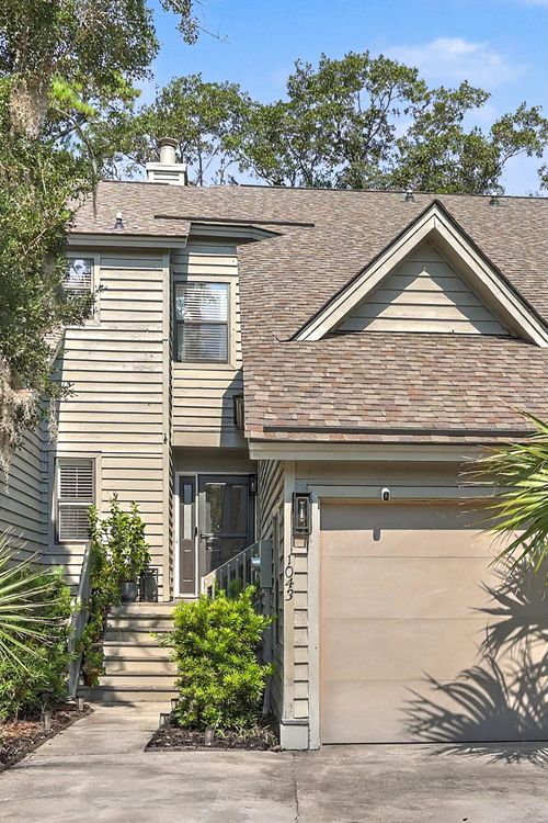 1043 Marsh Court Ln, Mount Pleasant, SC, 29464-3335 | Card Image