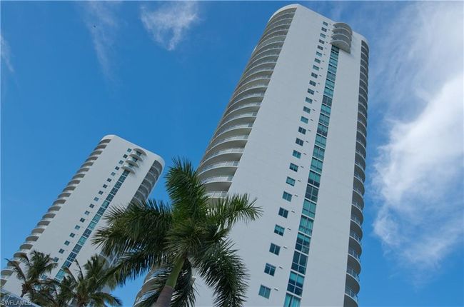 APT-2907 - 3000 Oasis Grand Blvd, Condo with 3 bedrooms, 3 bathrooms and 1 parking in FORT MYERS FL | Image 39