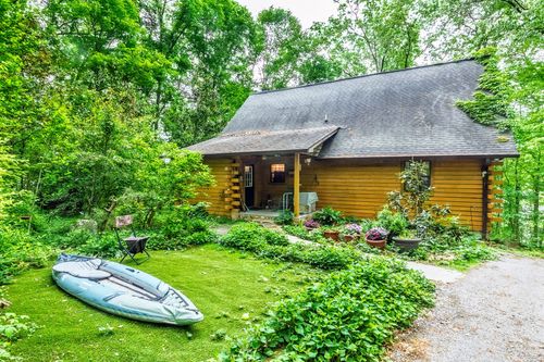 48 Beechtree Cir, Stewart, TN, 37175-5686 | Card Image