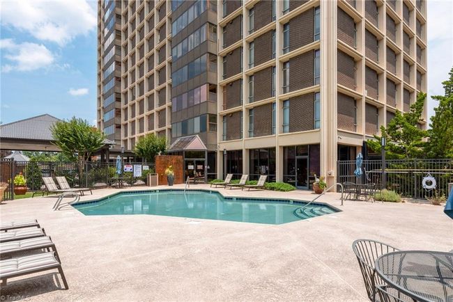 Outdoor Pool | Image 35