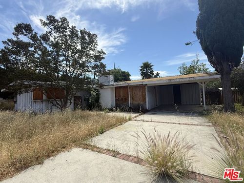 7716 Grove St, Tujunga, CA, 91042-1212 | Card Image