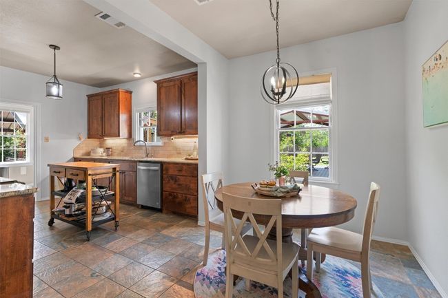 1922 W Lake Dr, House other with 3 bedrooms, 2 bathrooms and 6 parking in Taylor TX | Image 15