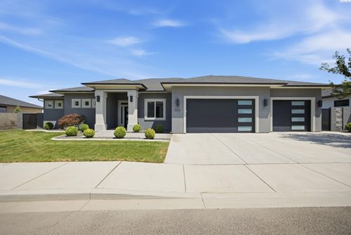 5483 S Kent St, Kennewick, WA, 99337-4562 | Card Image