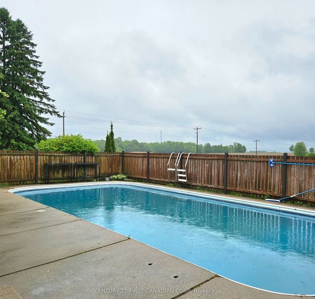 5270 Trafalgar St, House other with 5 bedrooms, 3 bathrooms and 6 parking in Dorchester ON | Image 30