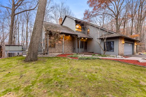 15833 E B Ave, Augusta, MI, 49012-9638 | Card Image