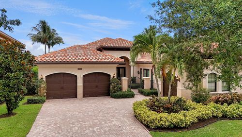 8365 Hawks Gully Ave, Delray Beach, FL, 33446-9675 | Card Image