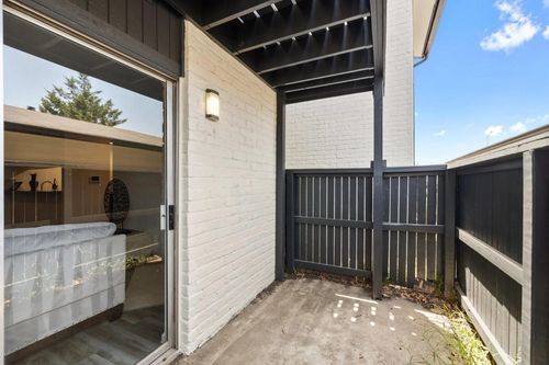 apt-2067-10101 Forum Park Dr, Houston, TX, 77036-8139 | Card Image