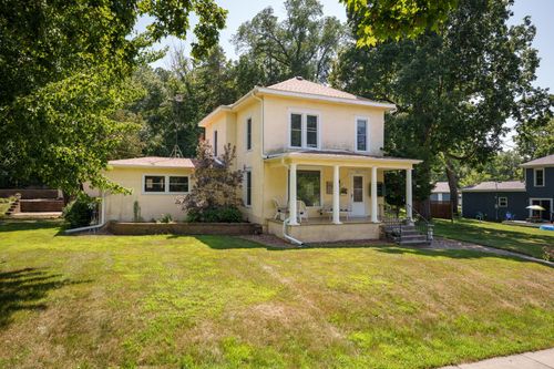 201 W Colvill St, Cannon Falls, MN, 55009-2422 | Card Image