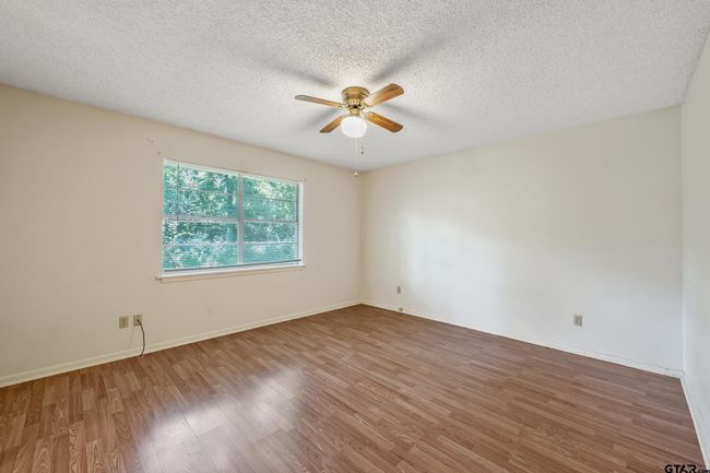 404 E Acker Tap, House other with 3 bedrooms, 2 bathrooms and null parking in Whitehouse TX | Image 14