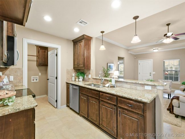 305 Hidden Path, House other with 3 bedrooms, 2 bathrooms and null parking in Ardmore OK | Image 10