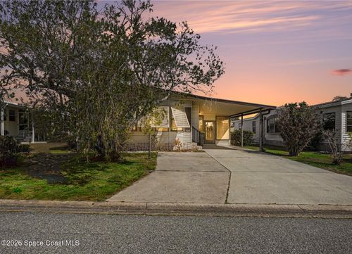 924 Dogwood Dr, Barefoot Bay, FL, 32976-7124 | Card Image