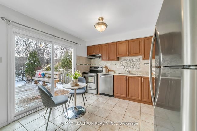 155 Dawlish Ave, House other with 3 bedrooms, 3 bathrooms and 4 parking in Aurora ON | Image 18