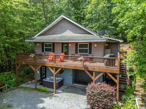 264 Oriole Dr, Lake Lure, NC, 28746-8310 | Card Image