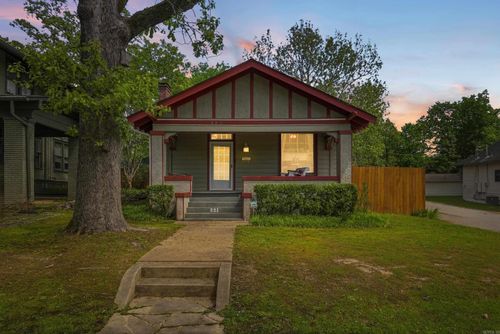 321 Johnson St, Little Rock, AR, 72205-5825 | Card Image