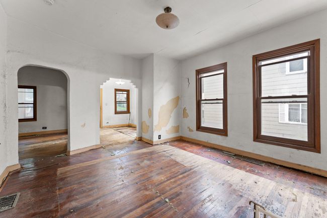 693 Bedford St, House other with 2 bedrooms, 1 bathrooms and null parking in Saint Paul MN | Image 17