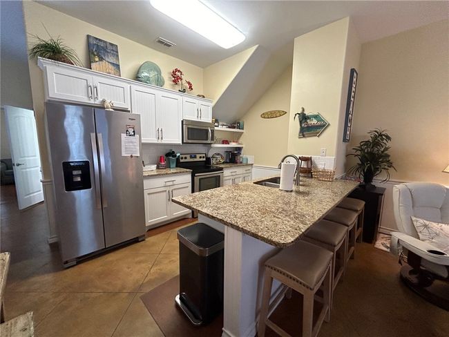 UNIT-211 - 2212 State Highway 361, Townhouse with 4 bedrooms, 4 bathrooms and null parking in Port Aransas TX | Image 8