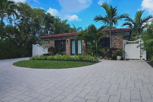 702 S Atlantic Dr, Lantana, FL, 33462-1950 | Card Image