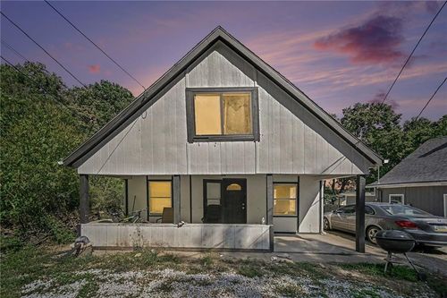 2449 S 12th Ter, Kansas City, KS, 66103-1623 | Card Image