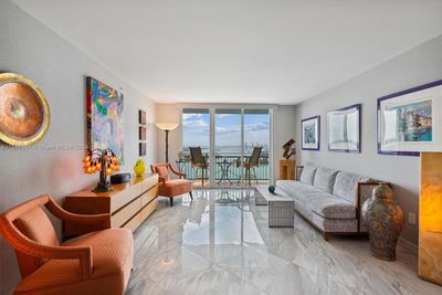 2904 - 90 Alton Rd, Condo with 2 bedrooms, 2 bathrooms and null parking in Miami Beach FL | Image 1