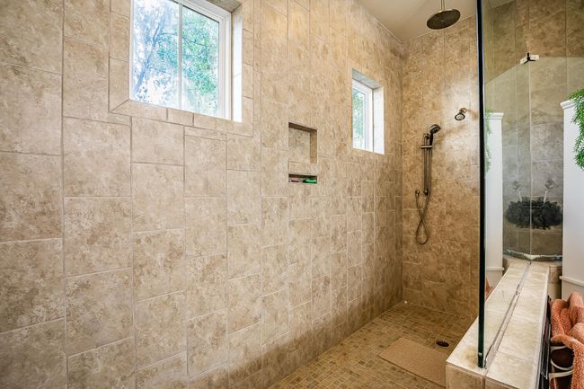 Copy of 29 Primary bath | Image 29
