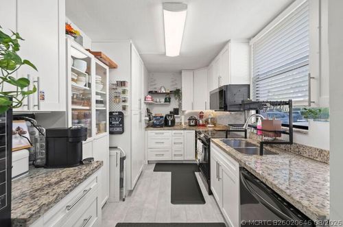 104-8421 Forest Hills Dr, Coral Springs, FL, 33065-5418 | Card Image