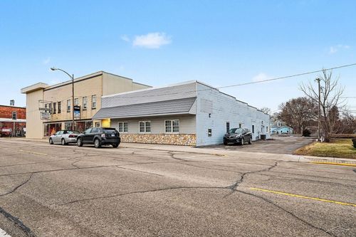 41 E Main St, Sebewaing, MI, 48759-1520 | Card Image