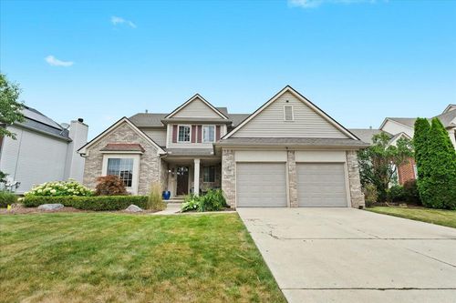 7609 Pioneer Dr, Ypsilanti, MI, 48197-9461 | Card Image