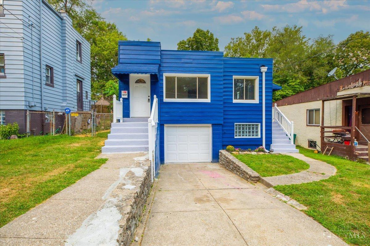 Fairbanks Ave, Cincinnati, OH 45205
