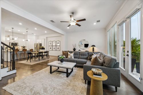 3614 Golf Dr, Houston, TX, 77018-5215 | Card Image
