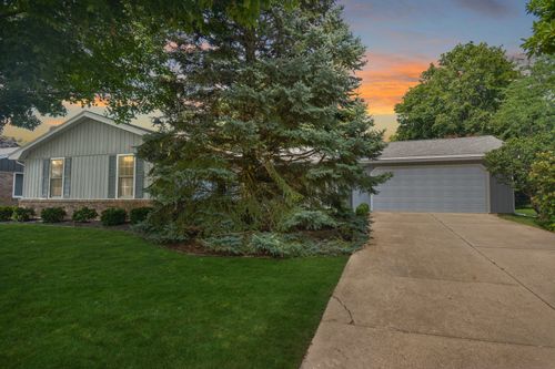 119 Hammitt Dr, Normal, IL, 61761-3250 | Card Image