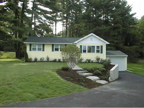 49 Sunset Dr, Greenland, NH, 03840-2326 | Card Image