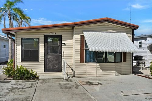 20124 Plum Tree Ln, ESTERO, FL, 33928-4016 | Card Image