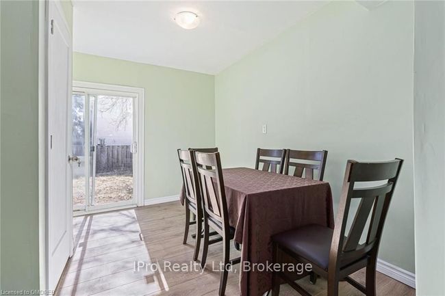 6 The Greenway, House attached with 3 bedrooms, 3 bathrooms and 3 parking in Cambridge ON | Image 12
