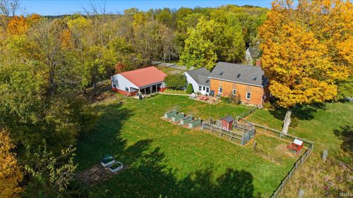 6484 E 1000 N, New Carlisle, IN, 46552-9527 | Card Image