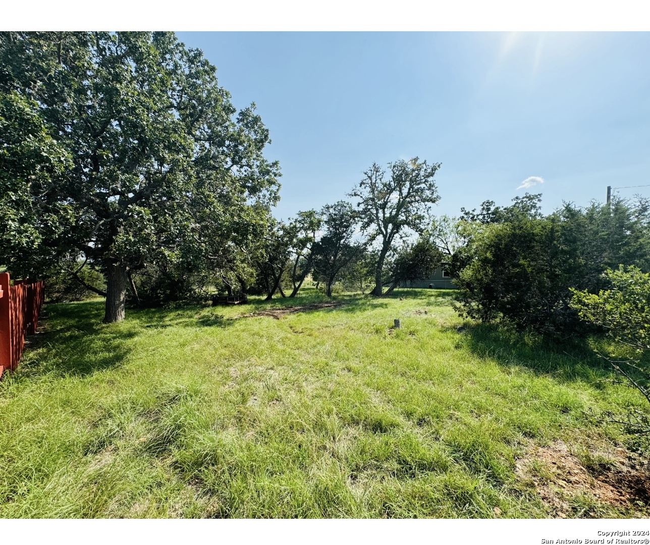 Land in Bandera 4
