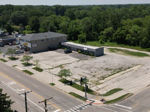 38488 N Sheridan Rd, Beach Park, IL, 60087-1705 | Card Image