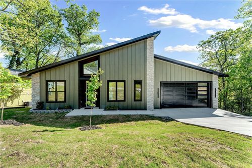 71 York Dr, Bella Vista, AR, 72714-2511 | Card Image