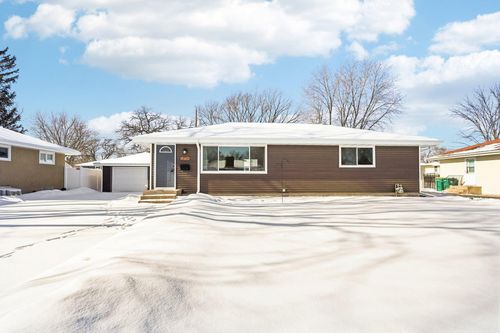 12716 Monterey Ave S, Savage, MN, 55378-1524 | Card Image