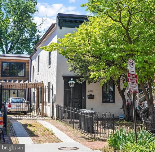 407 Independence Ave Se, WASHINGTON, DC, 20003-1047 | Card Image
